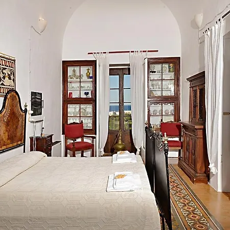 Sleeps 8 Pool Air Con Wifi * Monopoli